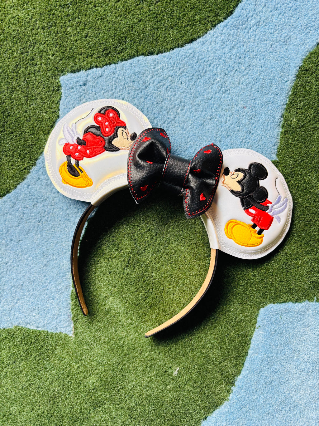 Core Character, Kissing Mice ear headband