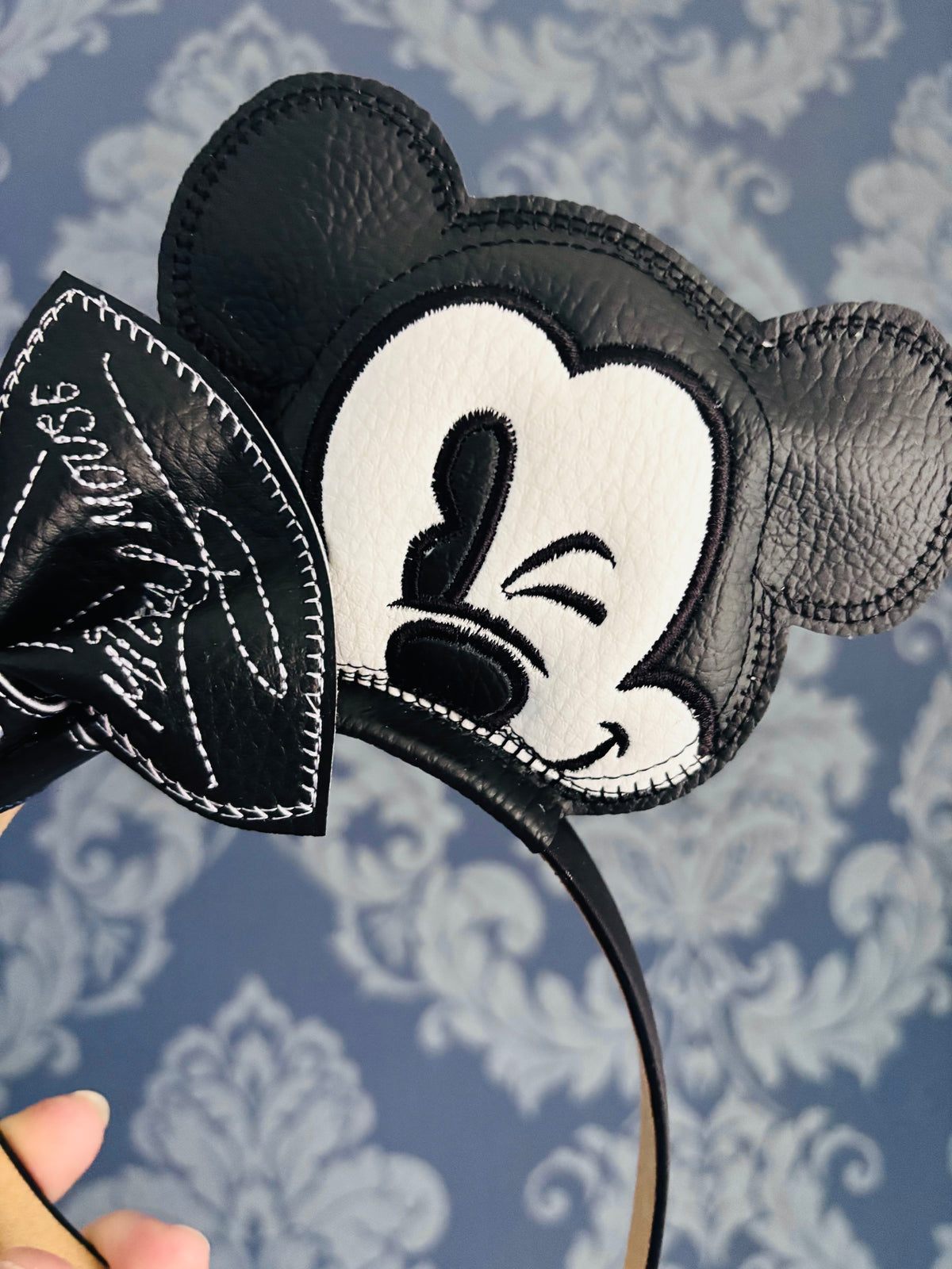 Core Character, Classic Mouse signature ear headband
