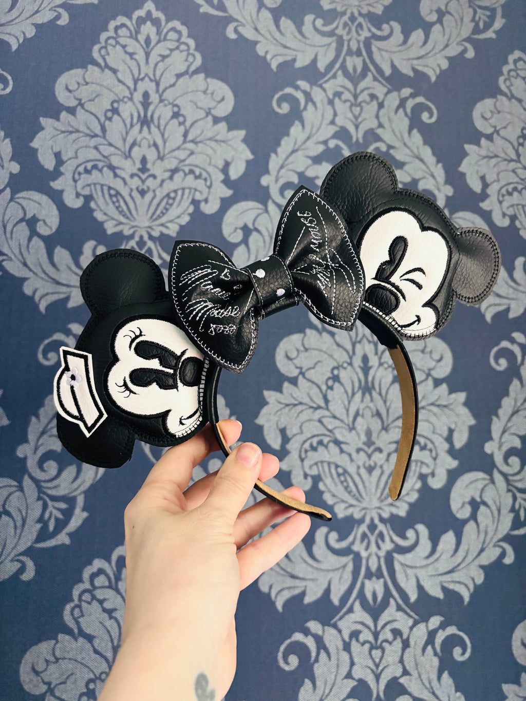 Core Character, Classic Mouse signature ear headband