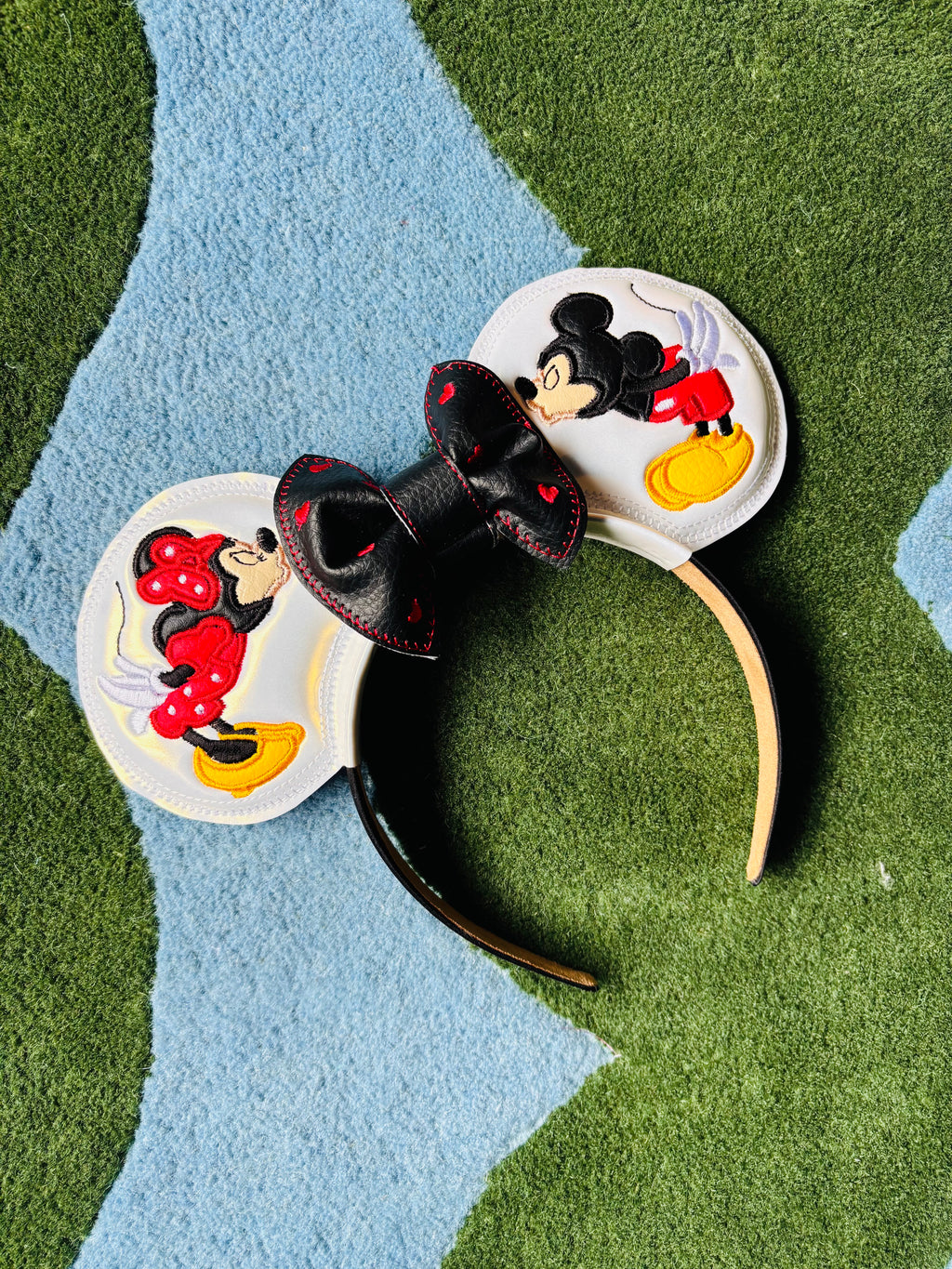 Core Character, Kissing Mice ear headband