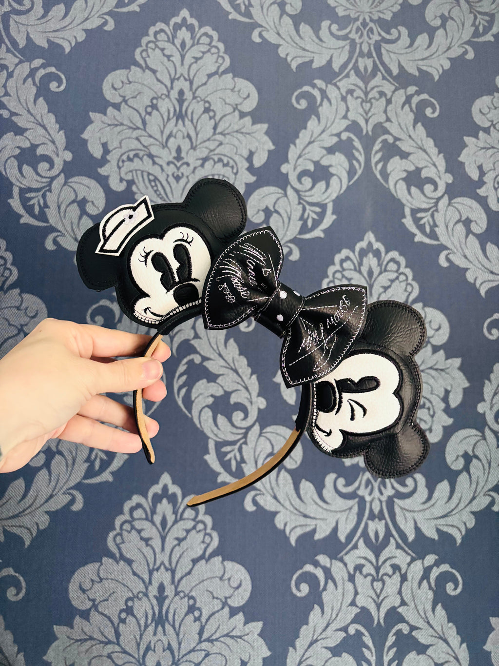 Core Character, Classic Mouse signature ear headband
