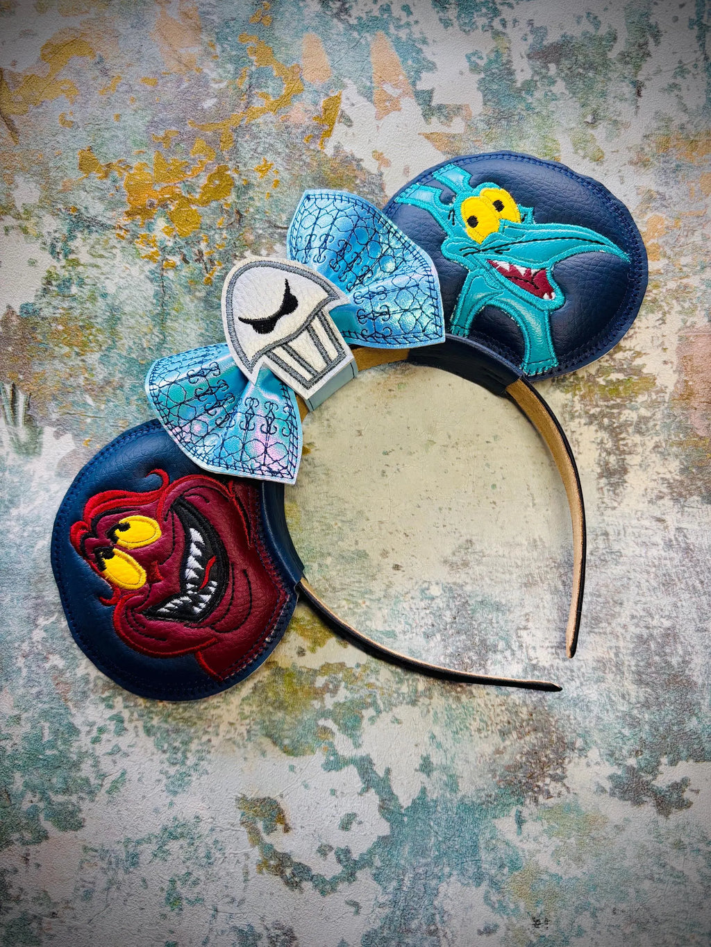 Pain and Panic, Hercules ear headband