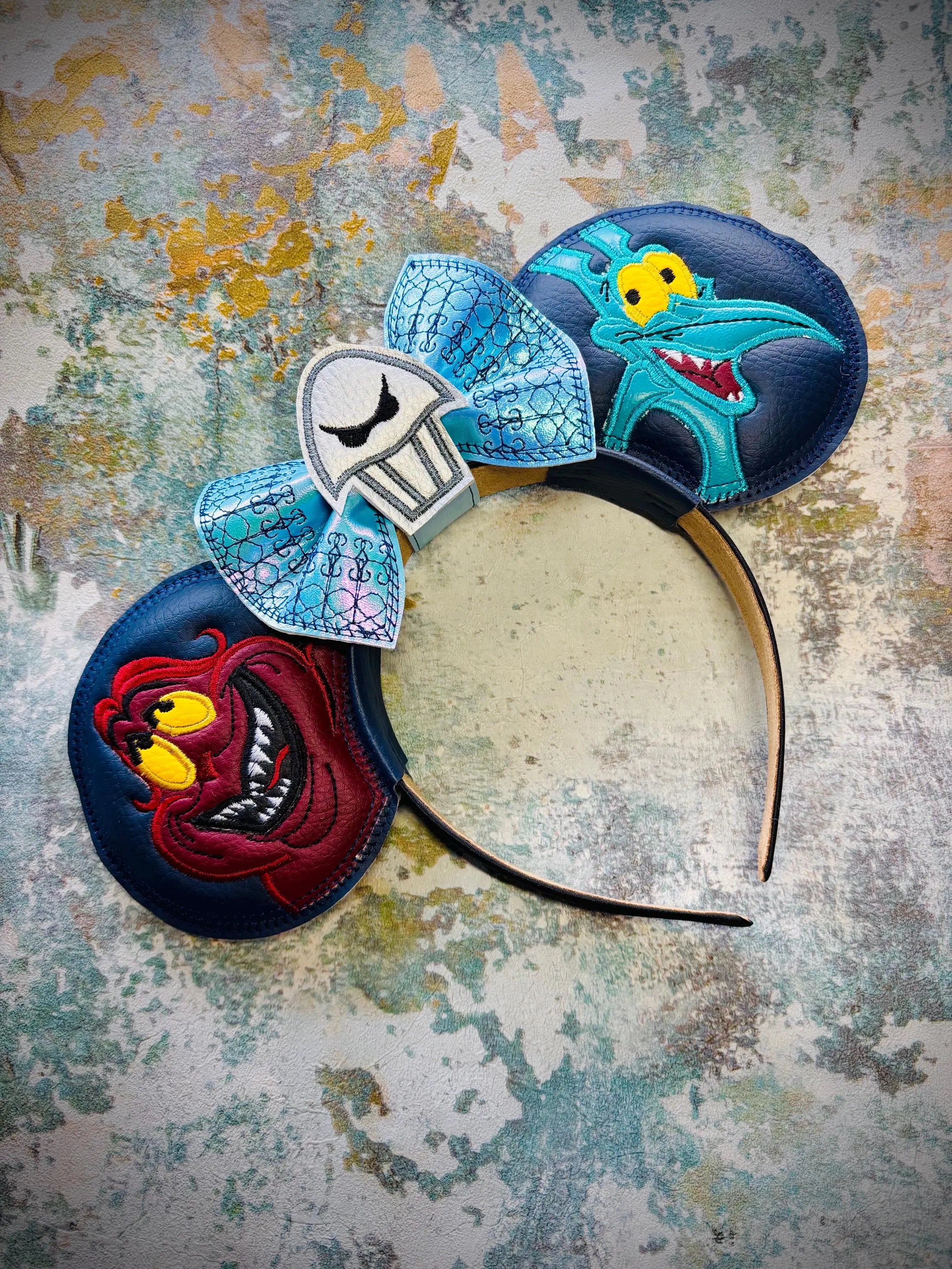 Pain and Panic, Hercules ear headband