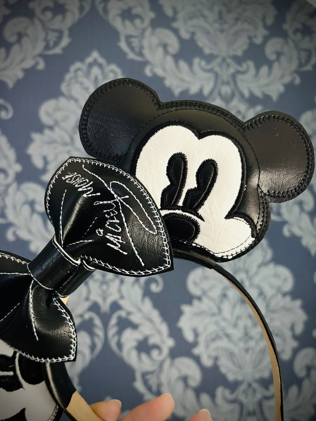 Core Character, Classic Mouse signature ear headband