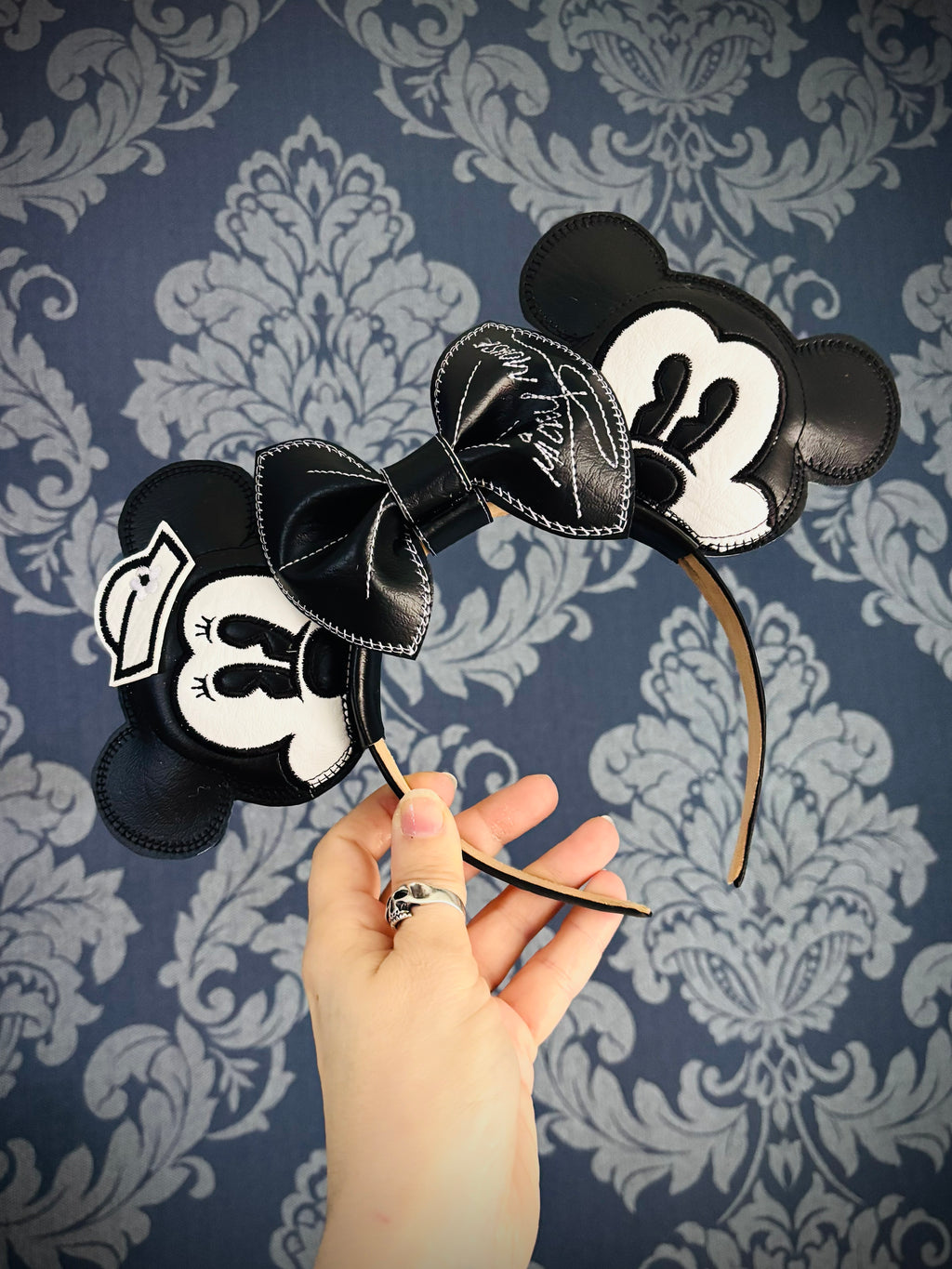 Core Character, Classic Mouse signature ear headband