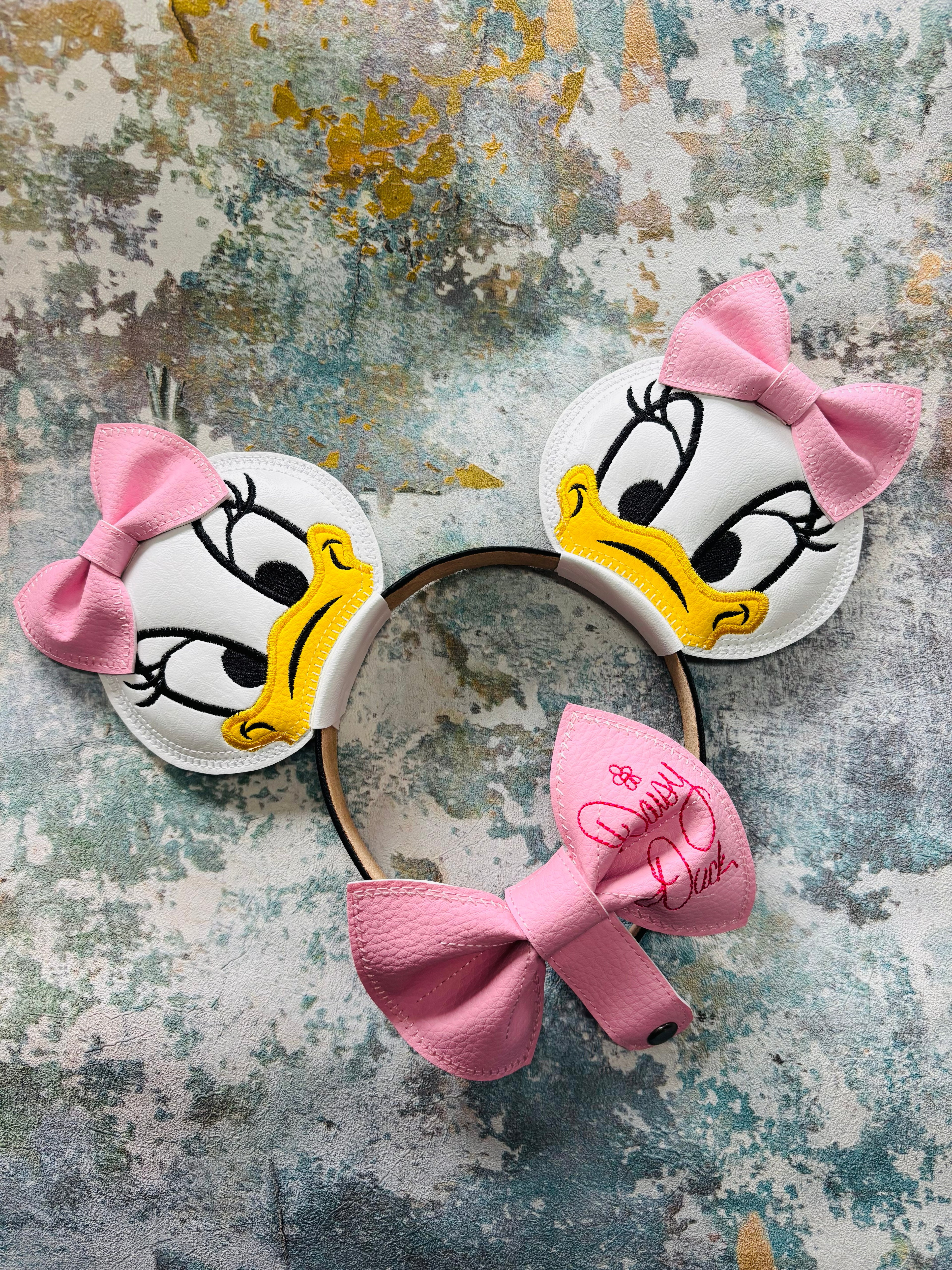 Core Character, Classic Duck signature ear headband Daisy
